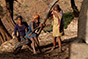 Jeunes filles au trapiche, Santiago, Cap-Vert